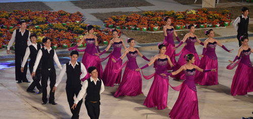 Khai mạc Festival Hoa Đà Lạt lần thứ 4: Hoa Đà Lạt, hội tụ thế giới sắc màu