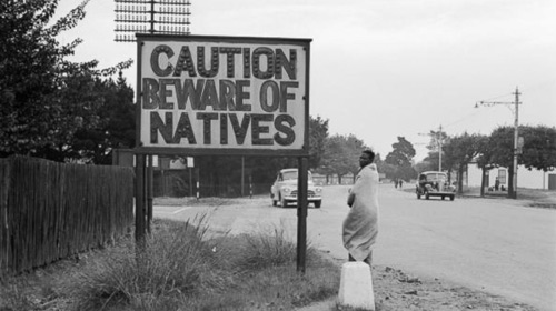 Tấm biển đề phòng người da đen của chính quyền Apartheid Nam Phi
