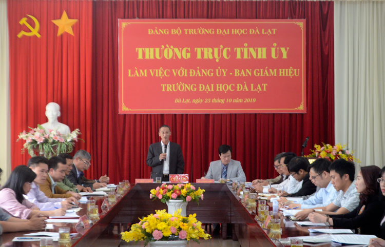 Đồng chí Trần Văn Hiệp - Phó Bí thư Tỉnh ủy phát biểu tại buổi làm việc