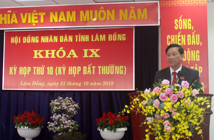 Phó Bí thư Thường trực Tỉnh ủy, Chủ tịch HĐND tỉnh Trần Đức Quận bế mạc kỳ họp