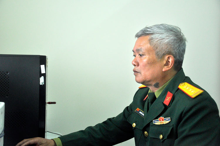 Đại tá Nguyễn Xuân Huy - Giảng viên Khoa Pháo binh. Ảnh: T.Linh