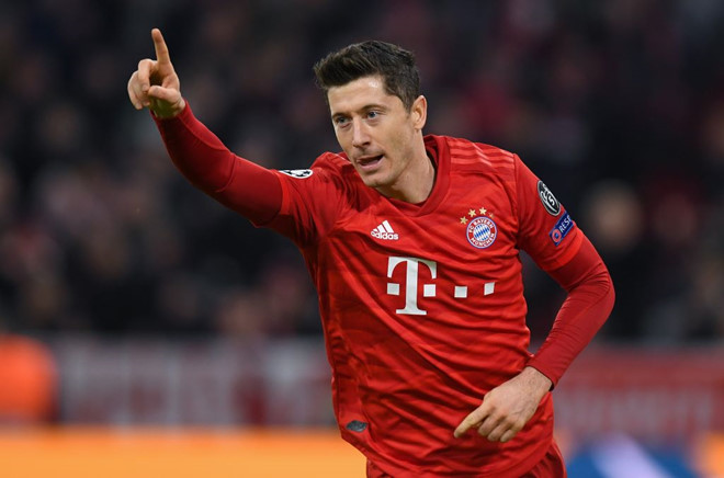 Robert Lewandowski vẫn ghi bàn đều đặn, Bayern Munich đoạt vé đi tiếp