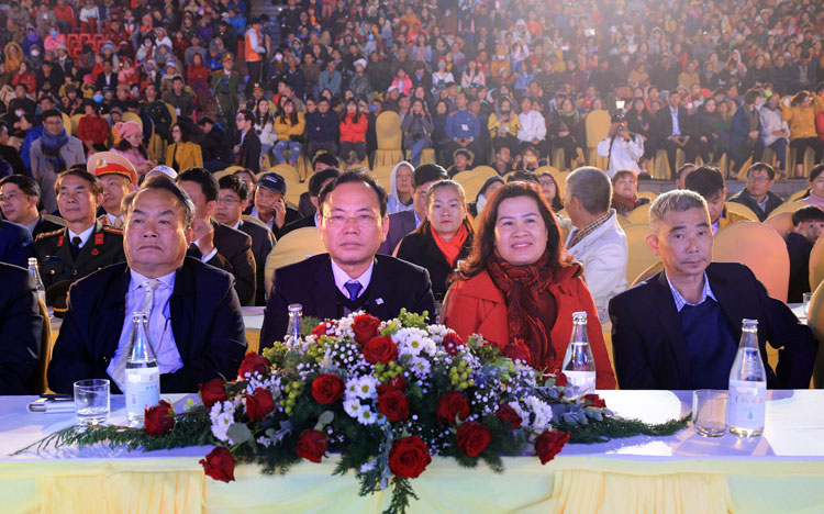 Lãnh đạo tỉnh Lâm Đồng tham gia dự lễ bế mạc Festival Hoa Đà Lạt lần thứ VIII - 2019
