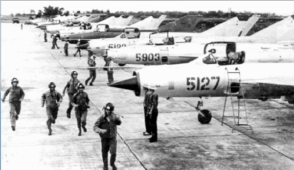 Không quân Việt Nam đã trưởng thành sau hai năm không chiến vô cùng quyết liệt. Ảnh tư liệu