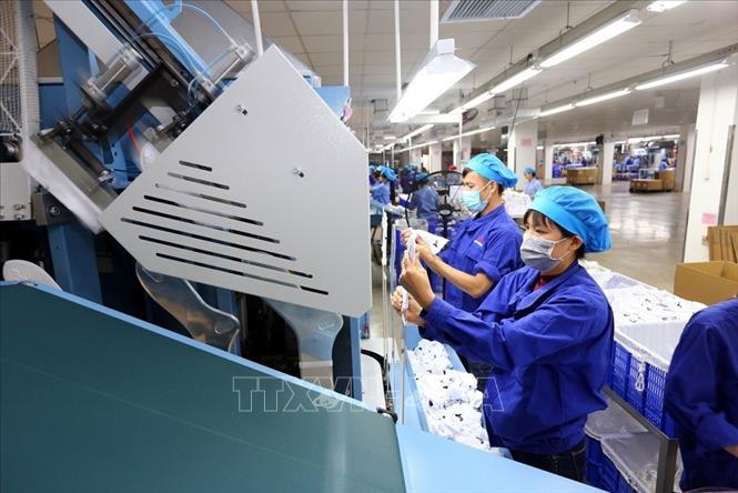 Dây chuyền sản xuất và đóng gói tất xuất khẩu tại Công ty TNHH Jasan Việt Nam, Khu công nghiệp VSIP Hải Phòng