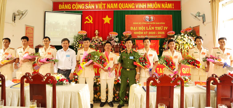 Ra mắt Ban Chấp hành Đảng bộ Công an huyện Đam Rông khóa IV, nhiệm kỳ 2020 - 2025