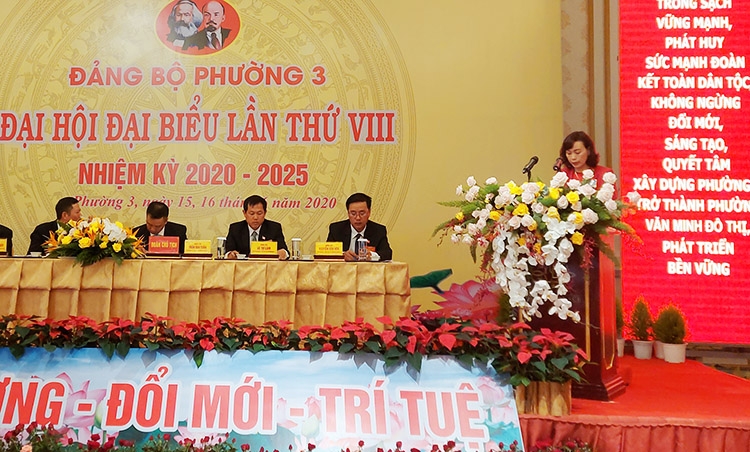 Bí thư Thành ủy Đà Lạt Huỳnh Thị Thanh Xuân phát biểu chỉ đạo Đại hội