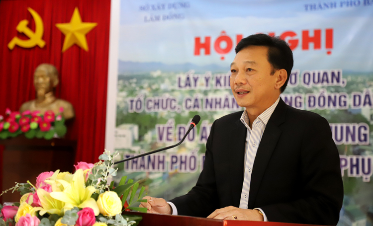 Ông Lê Quang Trung - Giám Sở Xây dựng Lâm Đồng phát biểu tại hội nghị