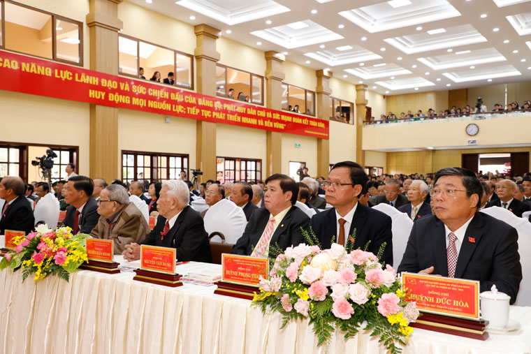 Nguyên lãnh đạo tỉnh Lâm Đồng dự đại hội