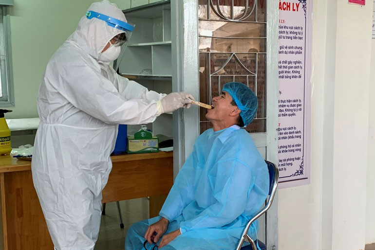 Trung tâm Y tế huyện đã tiến hành diễn tập phòng, chống dịch COVID-19