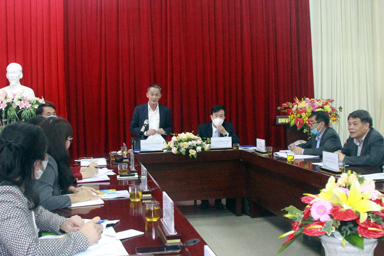 Chủ tịch UBND tỉnh Trần Văn Hiệp làm việc với Trường Đại học Đà Lạt, ngày 17/9/2021