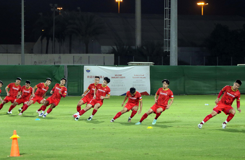 Các cầu thủ tuyển Việt Nam bước vào những buổi tập cuối trước trận đấu với tuyển Trung Quốc