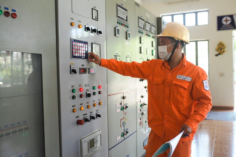 Điện lực Đơn Dương đang áp dụng nhiều phần mềm trong việc vận hành để phục vụ công tác quản lý kỹ thuật, quản lý vận hành lưới điện