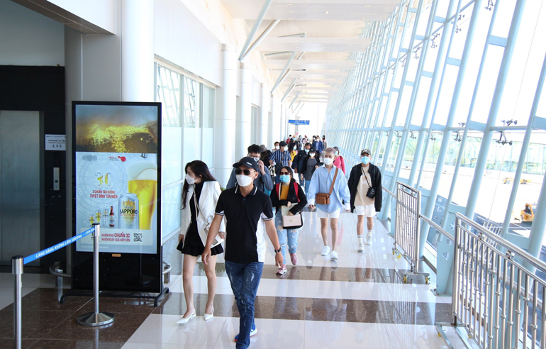 Lâm Đồng đón nhiều chuyến bay trong ngày đầu năm mới 2022