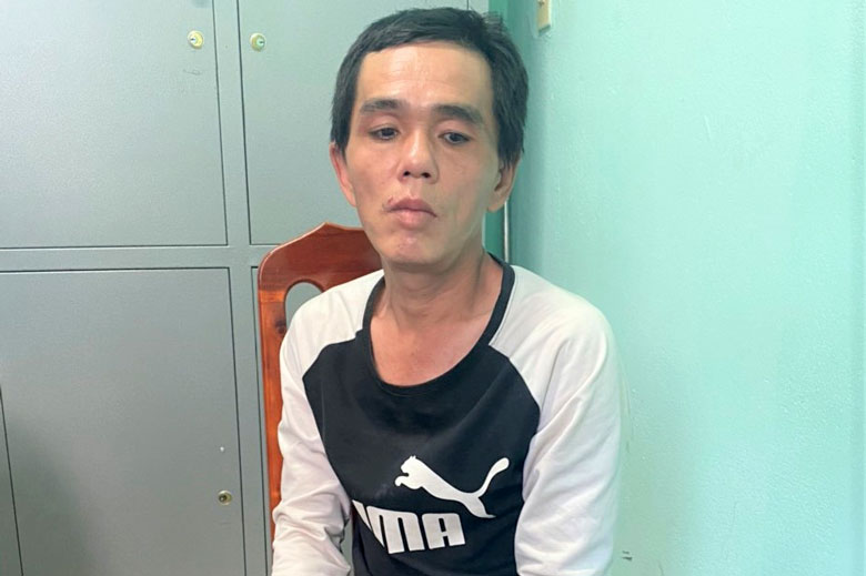 Nguyễn Minh Tuấn bị bắt giữ sau khi cướp điện thoại của cháu bé 8 tuổi