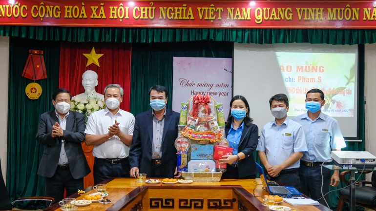 Tặng quà, chúc Tết tại Cơ sở điều trị ma túy tỉnh Lâm Đồng