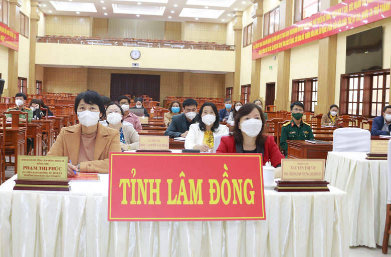 Các đại biểu tham dự hội nghị tại điểm cầu tỉnh Lâm Đồng. MG1015, MG1024: Hội nghị tại điểm cầu Lâm Đồng
