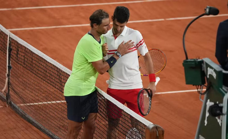 Rafael Nadal và Novak Djokovic từng gặp nhau nhiều lần trên sân đất nện. Ảnh: Internet