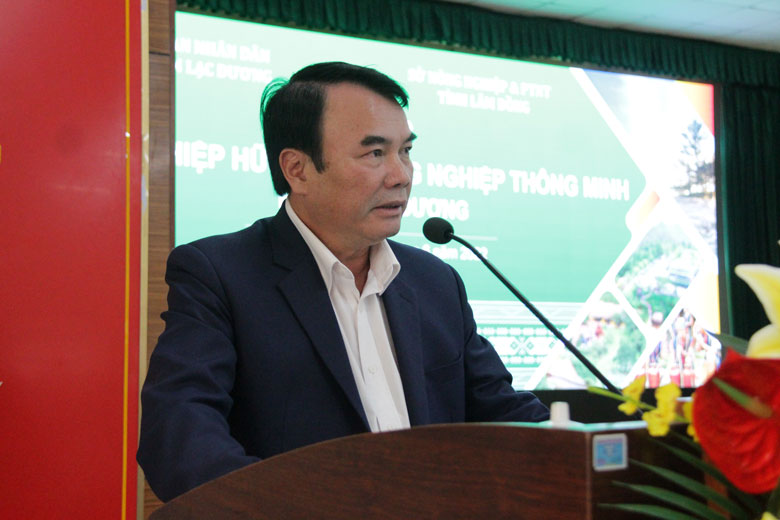 Phó Chủ tịch UBND tỉnh Lâm Đồng Phạm S phát biểu tại Hội thảo