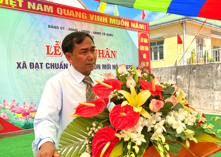 Đồng chí K’Lình - Phó Bí thư Huyện ủy Bảo Lâm phát biểu tại buổi lễ