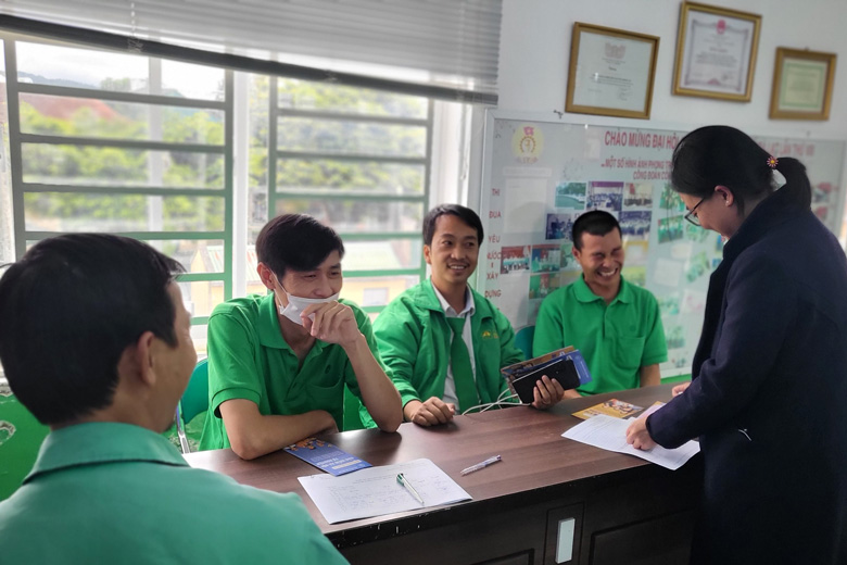 Tuyên truyền chính sách BHXH và BHYT đến đội ngũ người lao động tại Công ty TNHH Mai Linh Đà Lạt