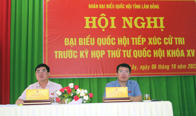 Đoàn ĐBQH tỉnh Lâm Đồng tiếp xúc cử tri tại huyện Đạ Tẻh