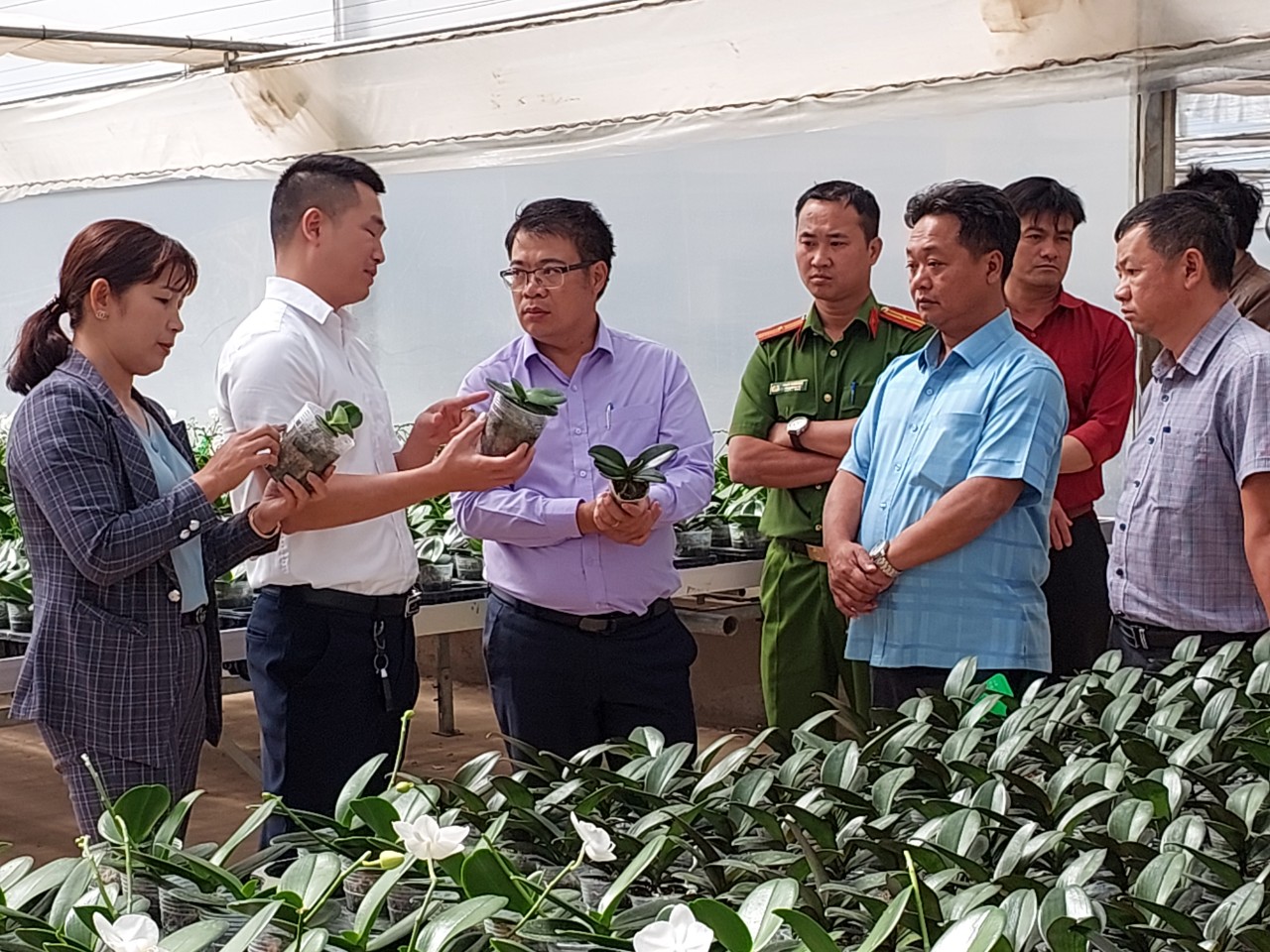 Lãnh đạo huyện Đức Trọng thăm các doanh nghiệp nhân dịp đầu Xuân Quý Mão 2023