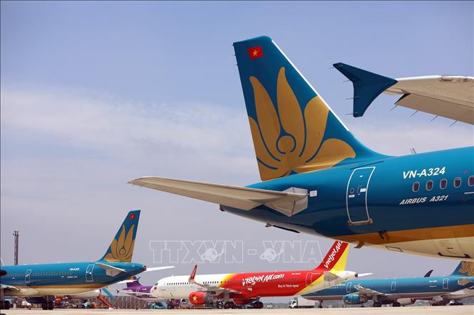 Máy bay của các hãng hàng không tại sân bay Nội Bài (Hà Nội). Ảnh tư liệu