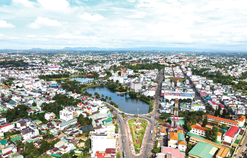 Cơ sở hạ tầng TP Bảo Lộc ngày càng được đầu tư khang trang, hiện đại, xứng tầm là trung tâm kinh tế - xã hội phía Nam của tỉnh