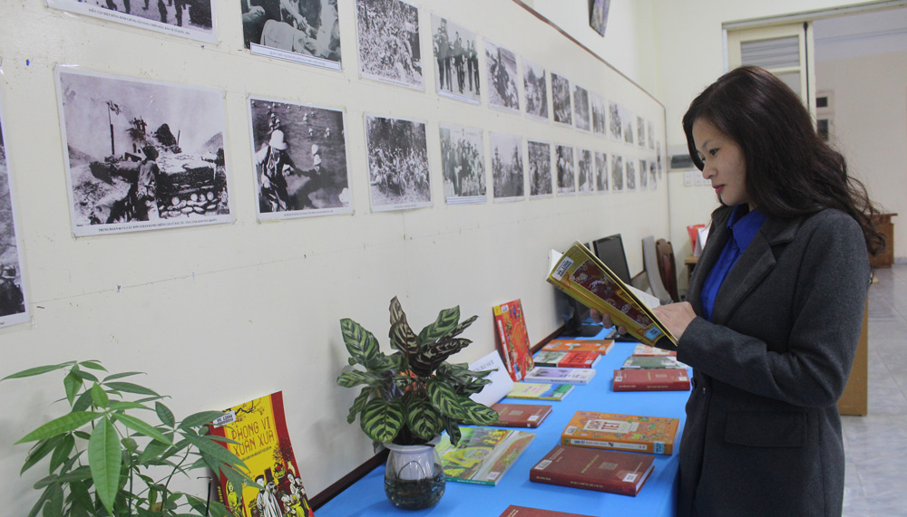 Thư viện Lâm Đồng trưng bày sách Đón Tết - Mừng Xuân