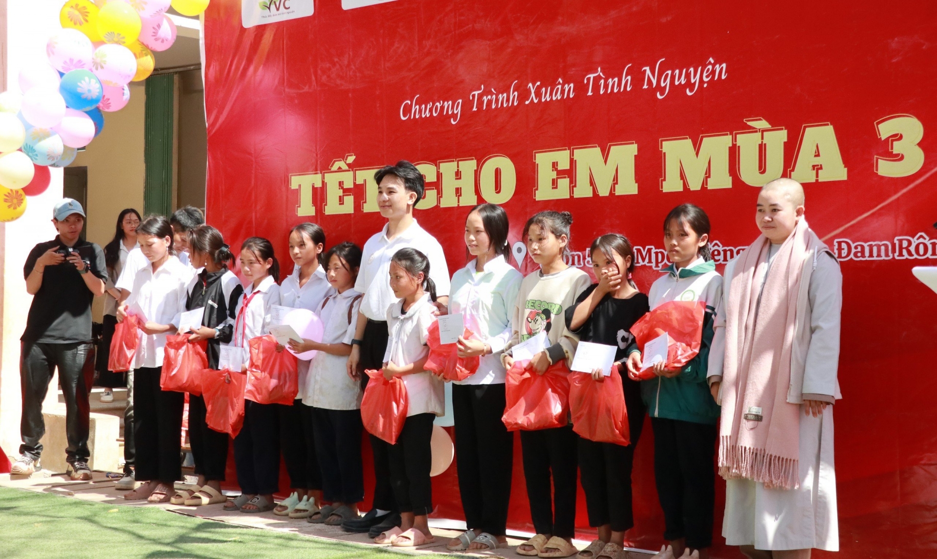 Đam Rông tổ chức chương trình Xuân tình nguyện tại điểm trường Đạ Mpô
