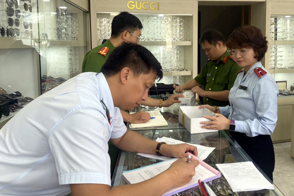 Giám sát hoạt động của 3 cơ sở hành nghề y, spa vi phạm tại Bảo Lộc
