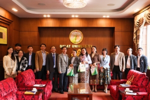 Trường Đại học Đà Lạt tiếp nhận thêm 2 du học sinh Lào