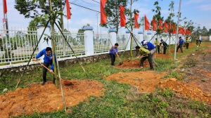 Cát Tiên: Phát động trồng cây xanh và xây dựng cảnh quan môi trường