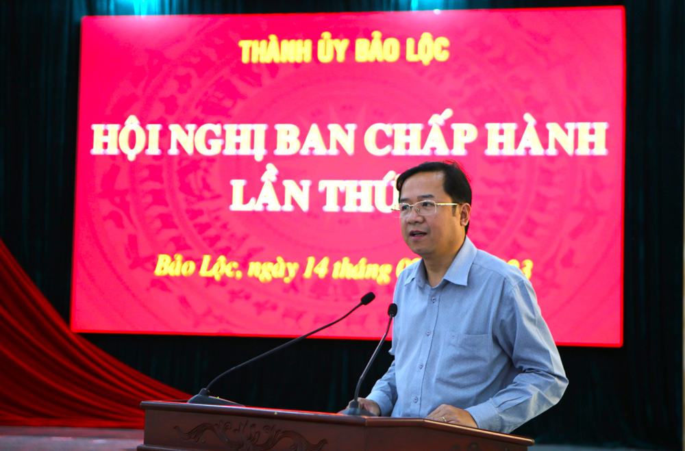 Đồng chí Tôn Thiện Đồng – Bí thư Thành ủy Bảo Lộc phát biểu kết luận tại hội nghị