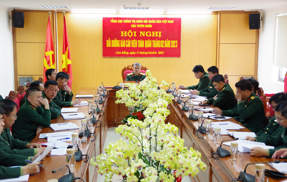 Các đại biểu tham dự Hội nghị tại điểm cầu Bộ Chỉ huy Quân sự tỉnh Lâm Đồng