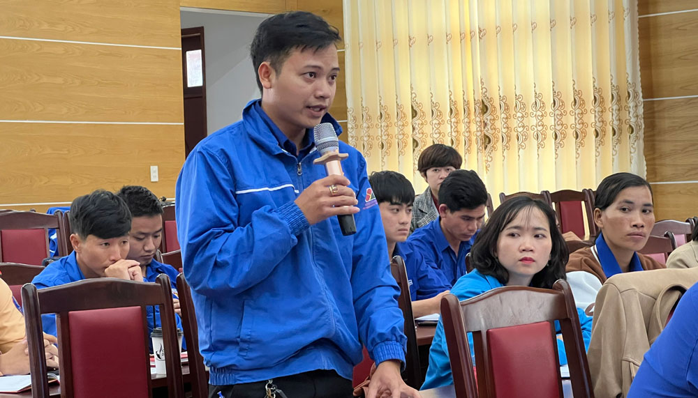 Huyện Di Linh chú trọng bồi dưỡng xét kết nạp những đoàn viên, thanh niên vào Đảng