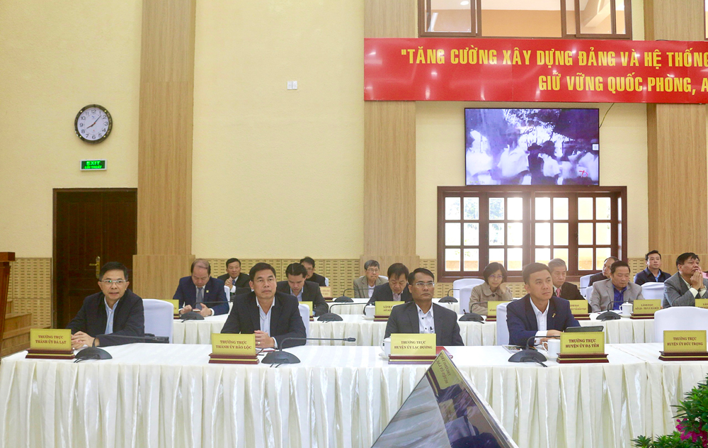 Các đại biểu tham dự hội thảo tại điểm cầu Lâm Đồng