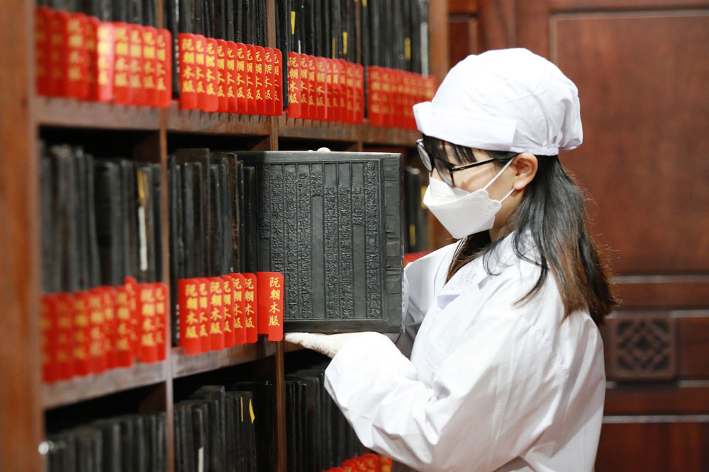 Một góc kho lưu trữ Mộc bản Triều Nguyễn mới được cải tạo. Nguồn: Trung tâm Lưu trữ quốc gia IV