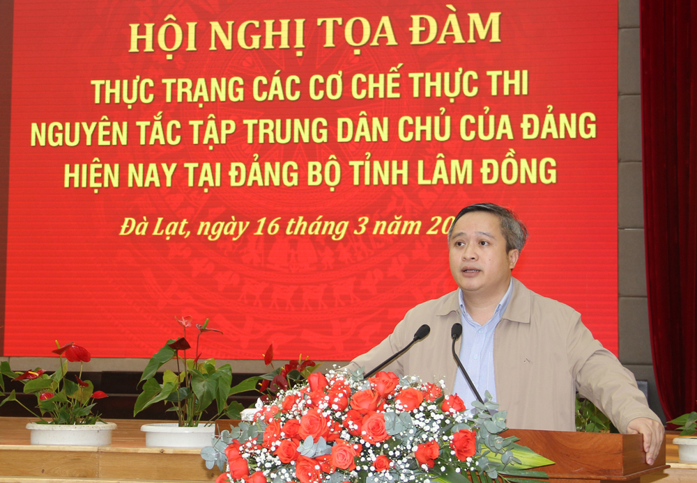 Đồng chí Trần Tiến Hưng - Ủy viên Ban Chấp hành Trung ương Đảng, Phó Chủ nhiệm Ủy ban Kiểm tra Trung ương kết luận tọa đàm