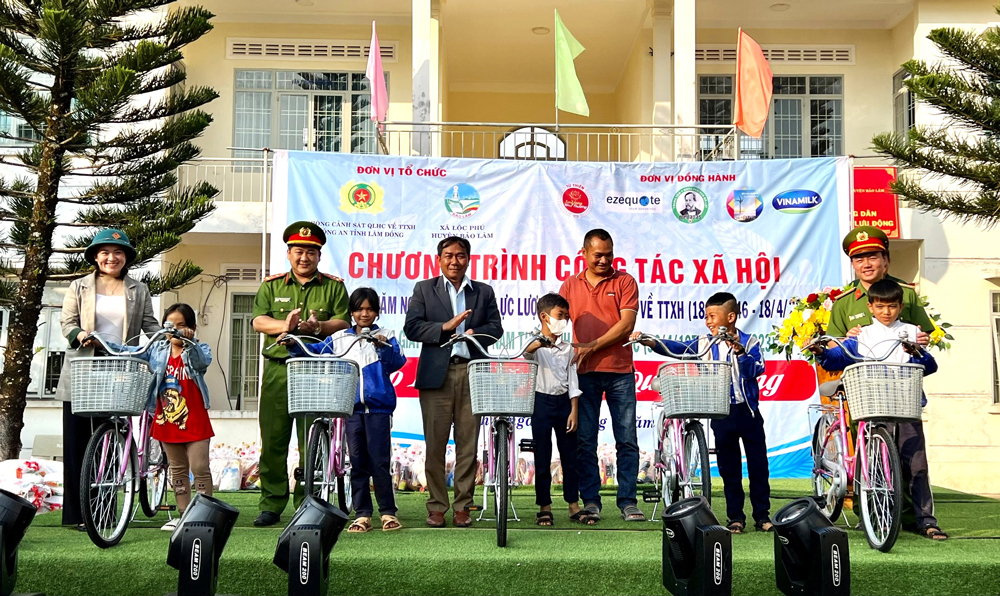 Công an tỉnh Lâm Đồng tổ chức các hoạt động xã hội tại Bảo Lâm