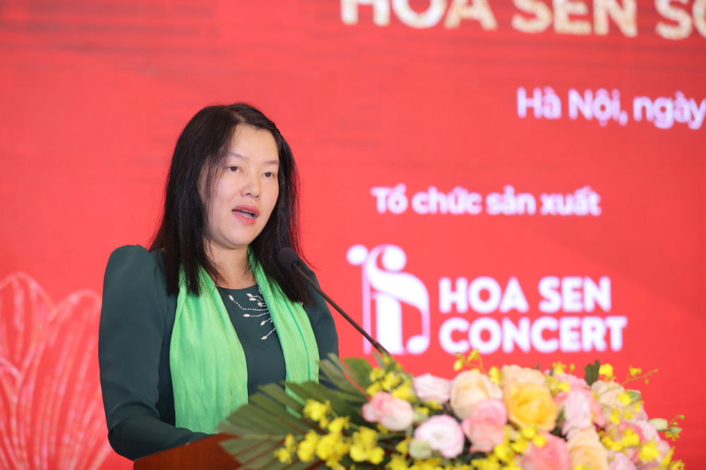 Bà Trần Thị Vũ Loan - Phó Chủ tịch UBND TP Đà Lạt phát biểu tại buổi họp báo công bố Lễ hội Âm nhạc Quốc tế Hoa Sen SoundFest 2023