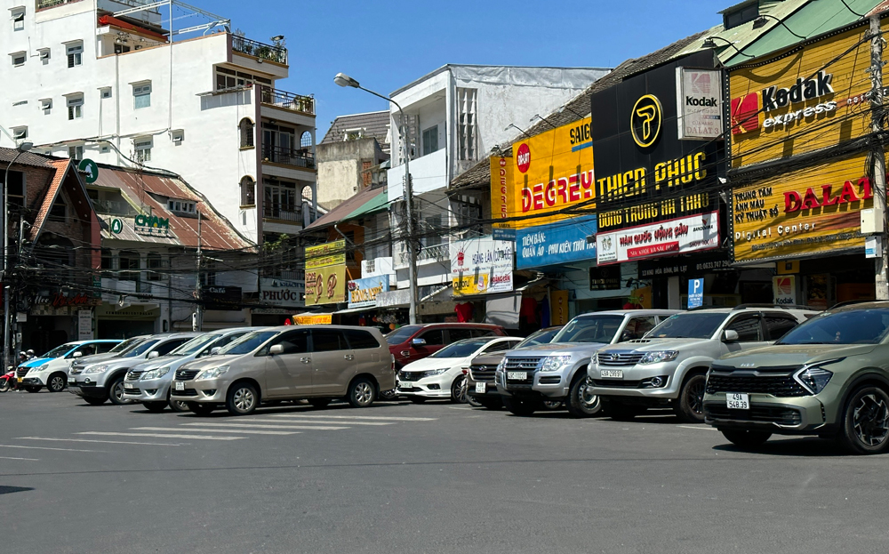 Hủy kết quả trúng đấu giá 2 bãi giữ xe tại khu trung tâm TP Đà Lạt