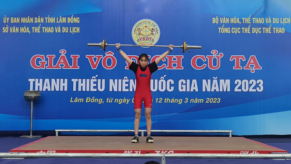 Đà Lạt: Trên 200 VĐV tranh tài tại Giải Vô địch Cử tạ Thanh thiếu niên quốc gia