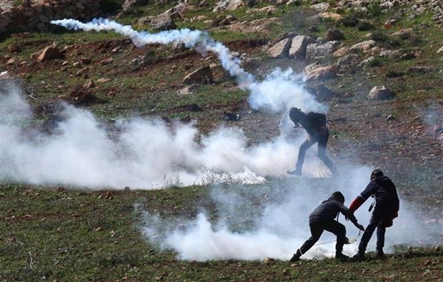 Người biểu tình Palestine xung đột với binh sĩ Israel tại làng Beit Dajan, khu Bờ Tây ngày 17/2/2023