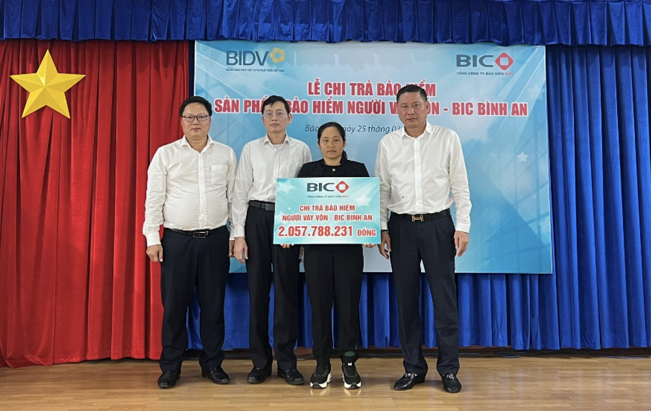 BIC Lâm Đồng chi trả quyền lợi bảo hiểm người vay vốn tại Bảo Lộc