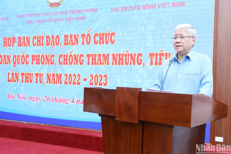 Chủ tịch Ủy ban Trung ương Mặt trận Tổ quốc Việt Nam Đỗ Văn Chiến phát biểu tại cuộc họp