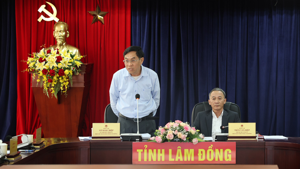 Phó Chủ tịch UBND tỉnh Lâm Đồng Võ Ngọc Hiệp nêu một số vấn đề Sở có thể làm tốt hơn