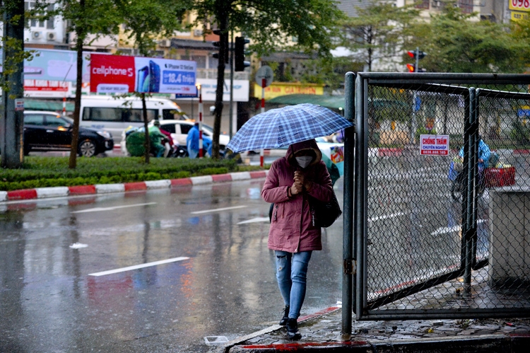 Thời tiết ngày 10/4: Bắc Bộ có mưa phùn trời rét, Nam Bộ tiếp tục nắng nóng
