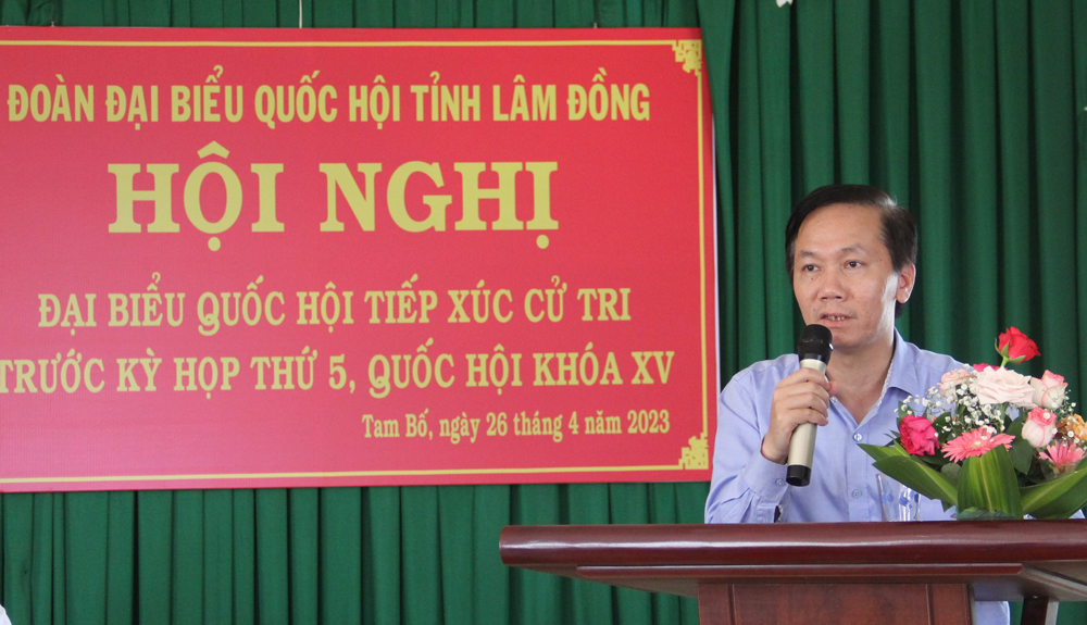 Ông Lâm Văn Đoan - Phó Chủ nhiệm Ủy ban Xã hội của Quốc hội tiếp thu, giải trình các ý kiến kiến nghị của cử tri theo thẩm quyền